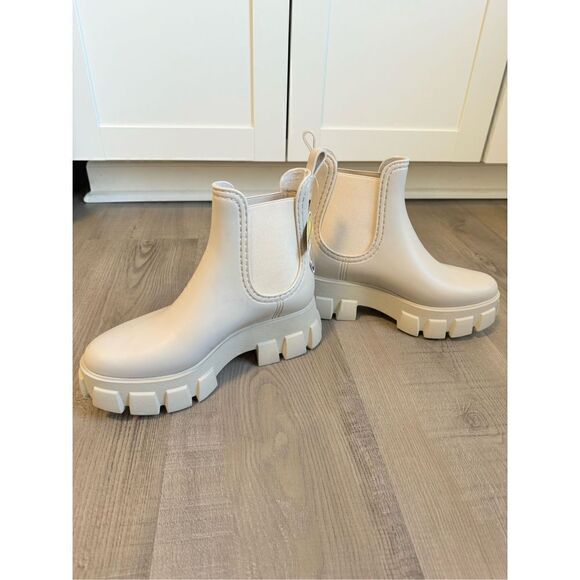 JEFFREY CAMPBELL Platform Lug Sole Chelsea Rain Boot Cream Women’s Size 6 NWT - Picture 7 of 10